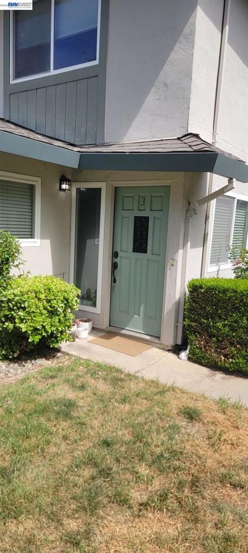 3-2341 Foothill Rd, Pleasanton, CA, 94588-8104 | Card Image