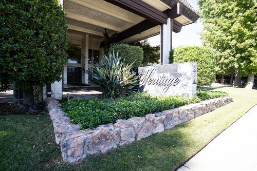 207-4919 N Millbrook Avenue, Fresno, CA, 93726 | Card Image