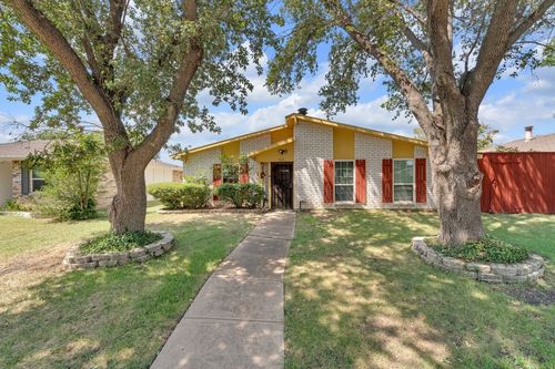 5013 Shannon Dr, The Colony, TX, 75056-2075 | Card Image