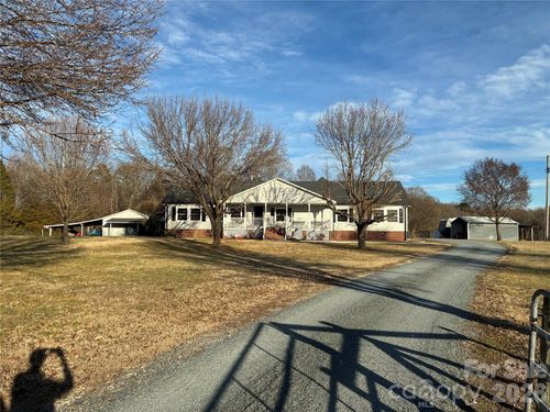 13215 Pine Bluff Rd, Midland, NC, 28107-5700 | Card Image