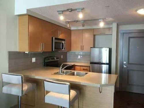 615-9009 Cornerstone Mews, Burnaby, BC, V5A0B9 | Card Image