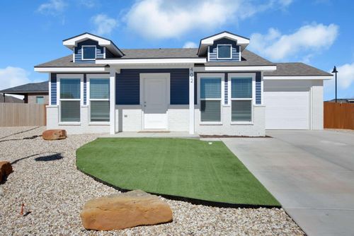 402 E 30th St, Wolfforth, TX, 79382-2116 | Card Image