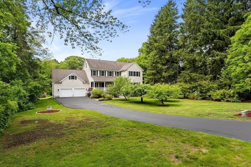44 Bridge St, Medfield, MA, 02052-1522 | Card Image