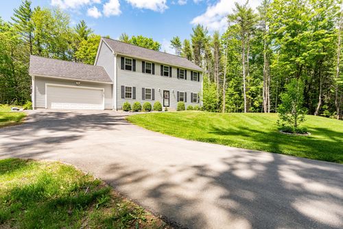 84 Osprey Ln, Lee, NH, 03861-4428 | Card Image