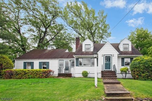 205 Locust Ave, Garwood, NJ, 07027-1304 | Card Image