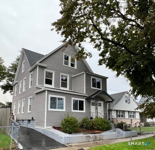 7 Burritt Ave, Stratford, CT, 06615-5604 | Card Image