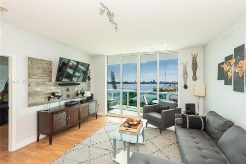 502-7910 Harbor Island Dr, North Bay Village, FL, 33141-4256 | Card Image