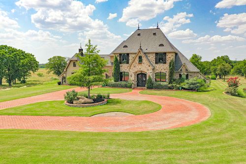 354 Ballpark Way, Jacksboro, TX, 76458-1516 | Card Image