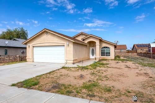 9696 E 38th Ln, Yuma, AZ, 85365-5990 | Card Image