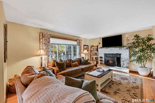 124 Beverly Rd, Torrington, CT, 06790-4059 | Card Image