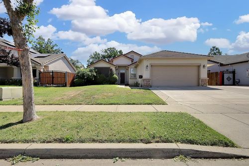 2375 Michigan Ct, Yuba City, CA, 95991-8473 | Card Image