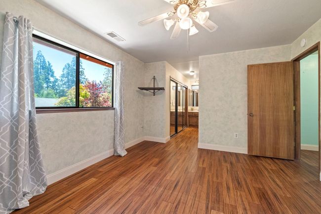 24315 Sugar Pine Rd, House other with 3 bedrooms, 3 bathrooms and 2 parking in Twain Harte CA | Image 27