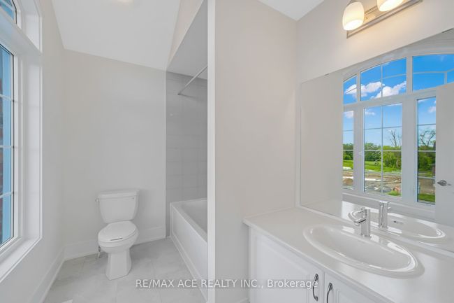 81 Golden Meadows Dr, House other with 4 bedrooms, 4 bathrooms and 6 parking in Otonabee ON | Image 37