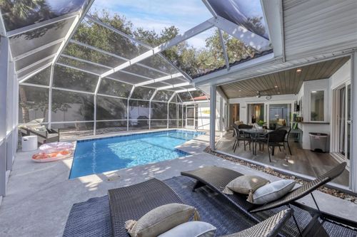 726 Birdsong Ln, SARASOTA, FL, 34242-1418 | Card Image