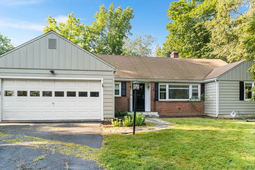3 Still Rd, West Hartford, CT, 06117-1216 | Card Image