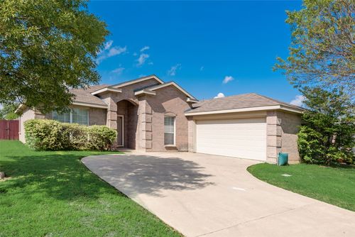 320 Tripp Trl, Denton, TX, 76207-7284 | Card Image