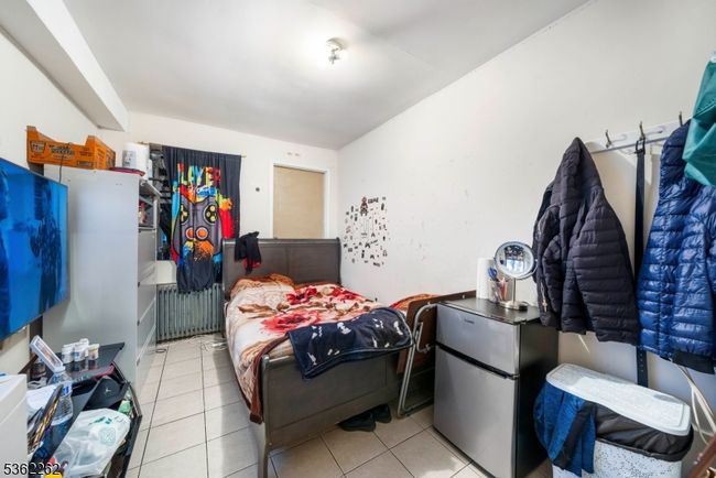 639 N 8 Th St, Home with 6 bedrooms, 3 bathrooms and null parking in Newark NJ | Image 6