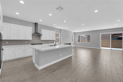 851 Klamath Springs St, Henderson, NV, 89011-2693 | Card Image