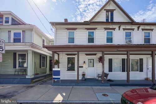 319 N Railroad St, PALMYRA, PA, 17078-1328 | Card Image