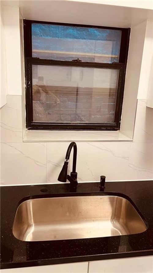 5-51 Canal St, New York, NY, 10002-6299 | Card Image