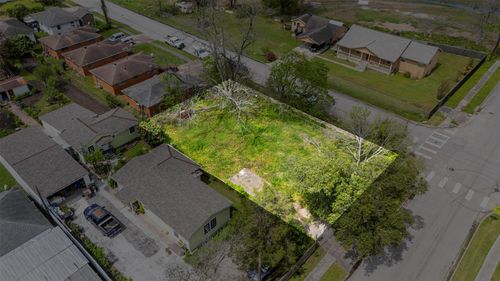 4921 Wipprecht St, Houston, TX, 77026-2869 | Card Image