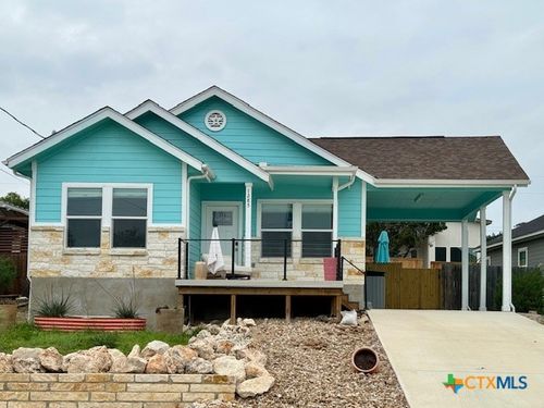 1285 Live Oak Dr, Spring Branch, TX, 78070-6490 | Card Image