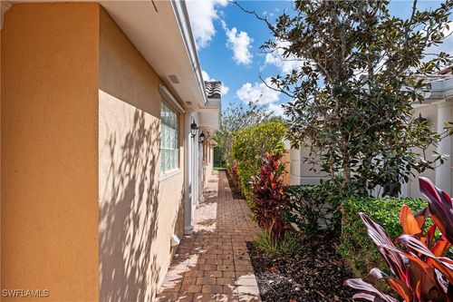 28281 Islet Trl, BONITA SPRINGS, FL, 34135-8510 | Card Image