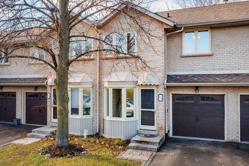 35 Anderson Pl, Aurora, ON, L4G6G4 | Card Image