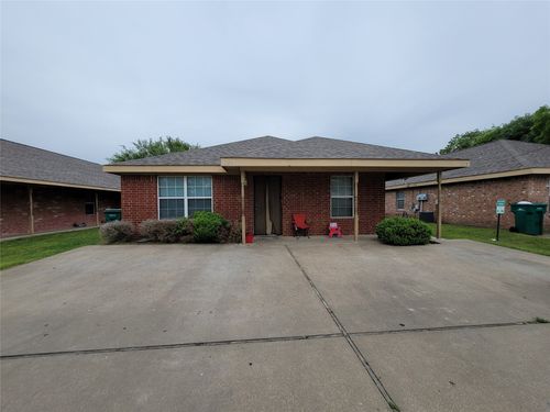 c-and-d-217 E Craven Avenue, Lacy Lakeview, TX, 76705 | Card Image
