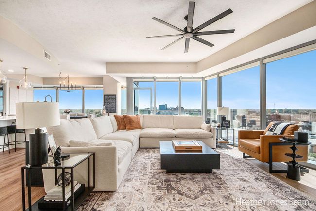 Living Room | Image 4