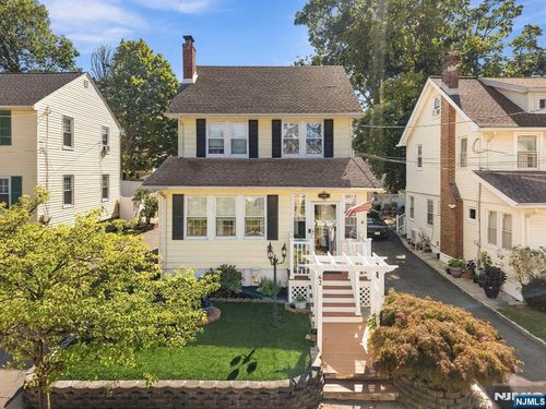 62 Kirk Street, West Orange, NJ, 07052 | Card Image