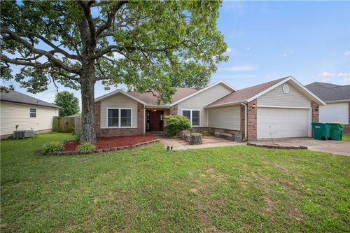903 Tyra Ln, Centerton, AR, 72719-8903 | Card Image