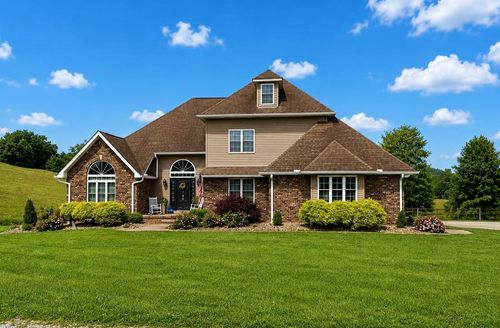 81 Empress Dr, Grayson, KY, 41143-9400 | Card Image