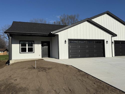 1222 Prairie Ave, Janesville, WI, 53545-1026 | Card Image