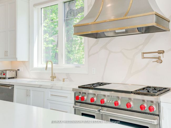 415 Sheppard Ave, House other with 7 bedrooms, 6 bathrooms and 6 parking in Pickering ON | Image 15