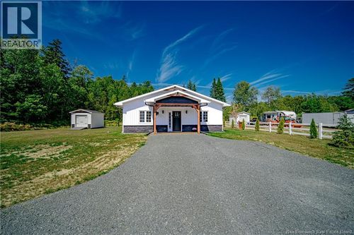 579 Main St, Doaktown, NB, E9C1W9 | Card Image
