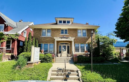 3552 E Layton Avenue, Cudahy, WI, 53110 | Card Image