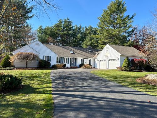 19 Fieldstone Dr, Hampstead, NH, 03841-2300 | Card Image