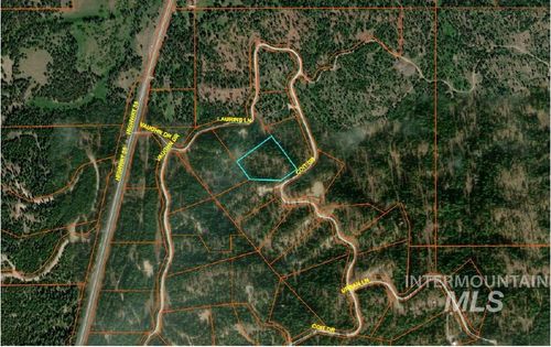 104 Coit Dr, Cascade, ID, 83611 | Card Image