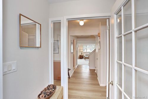 12 Hickory Hill Ln, Tappan, NY, 10983-1825 | Card Image