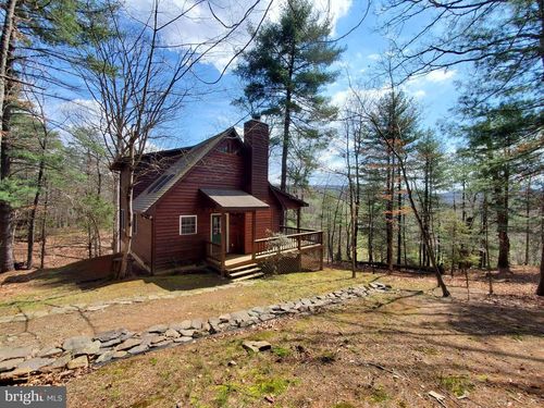 215 Pond View Ln, POINTS, WV, 25437 | Card Image