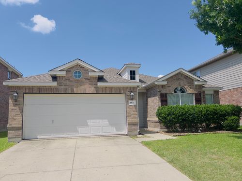 1031 Johnson City Ave, Forney, TX, 75126-5077 | Card Image