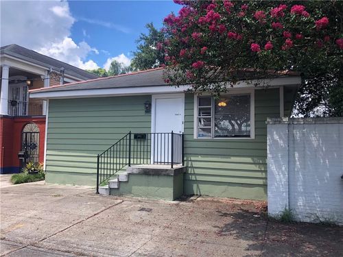1016 Elysian Fields Ave, New Orleans, LA, 70117-8402 | Card Image