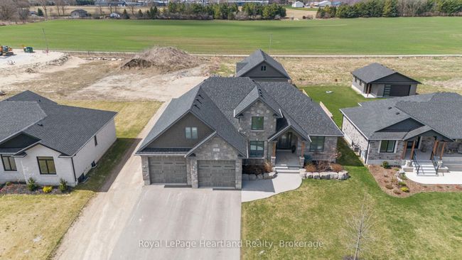 411 Jane St, House other with 7 bedrooms, 3 bathrooms and 10 parking in Palmerston ON | Image 4