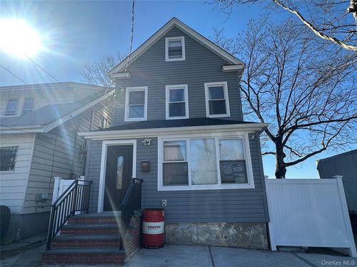 61-12 160th St, Fresh Meadows, NY, 11365-1819 | Card Image