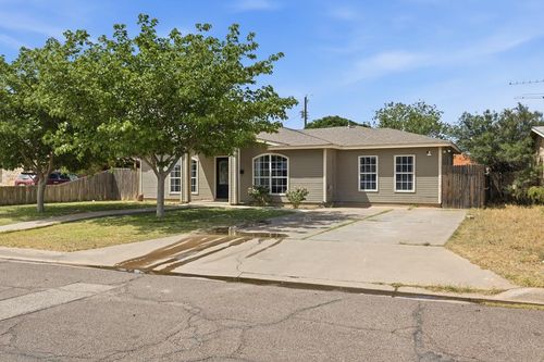 914 Howard Dr, Midland, TX, 79703-7018 | Card Image