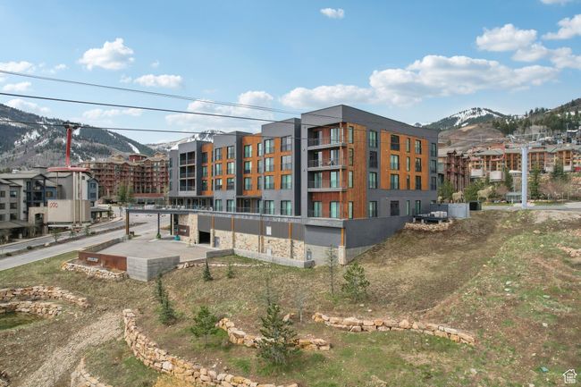 View of property featuring a mountain view | Image 24