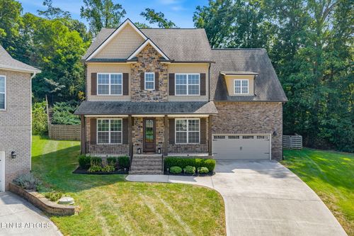 8520 Flowering Peach Ln, Knoxville, TN, 37923-3173 | Card Image
