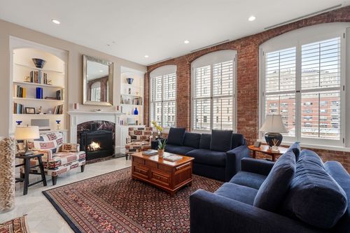 402403-6 Edgerly Pl, Boston, MA, 02116-5327 | Card Image
