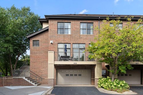 829 Thornton St Se, Minneapolis, MN, 55414-3607 | Card Image